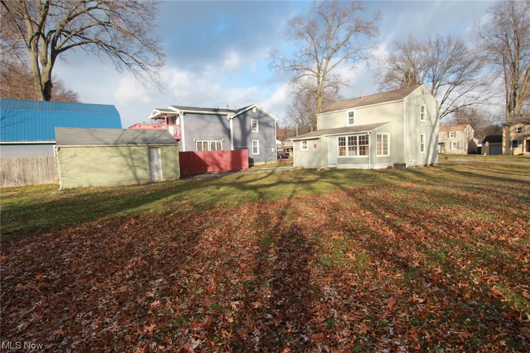 3606 Shelby Road Youngstown, OH 44511 - Photo 29 of 33 View of yard