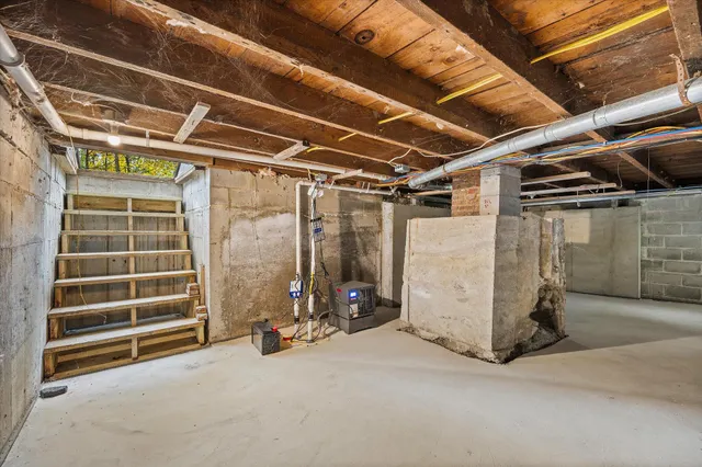 $150,000 | 2 Mill Street, Bangor, ME 04401