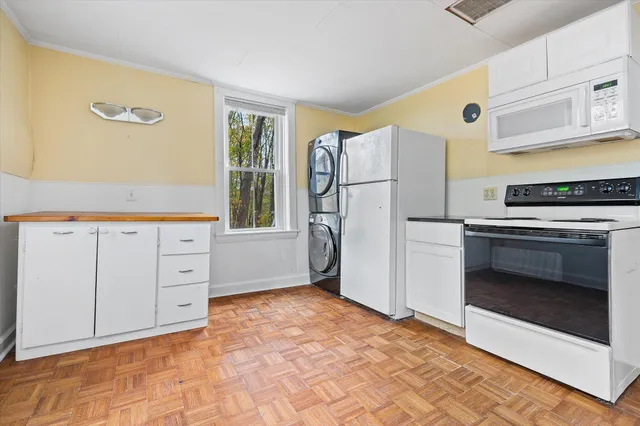 $150,000 | 2 Mill Street, Bangor, ME 04401