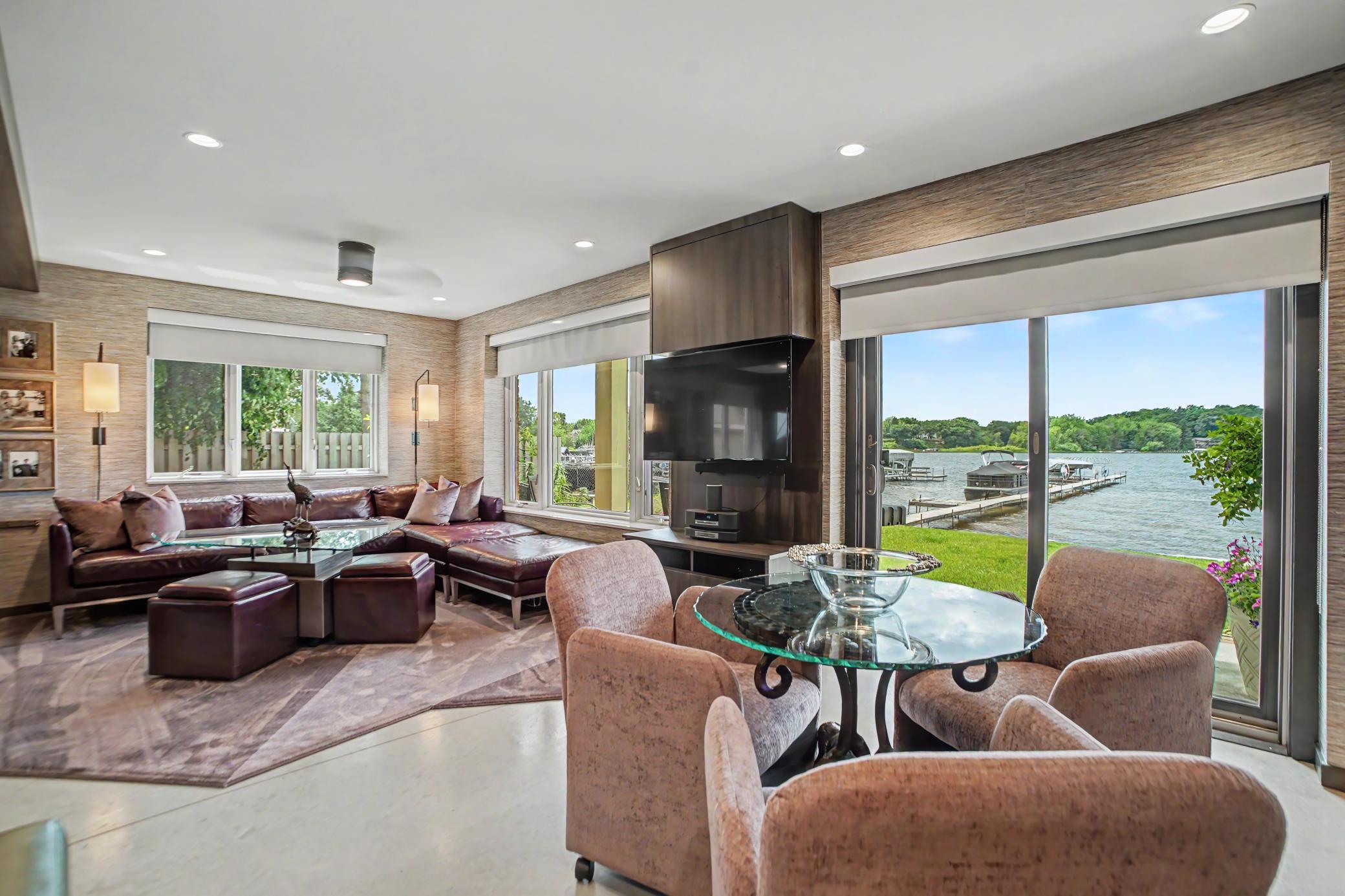 101 Wildwood Beach Road, Unit 2 Mahtomedi, MN 55115 - Photo 6 of 42