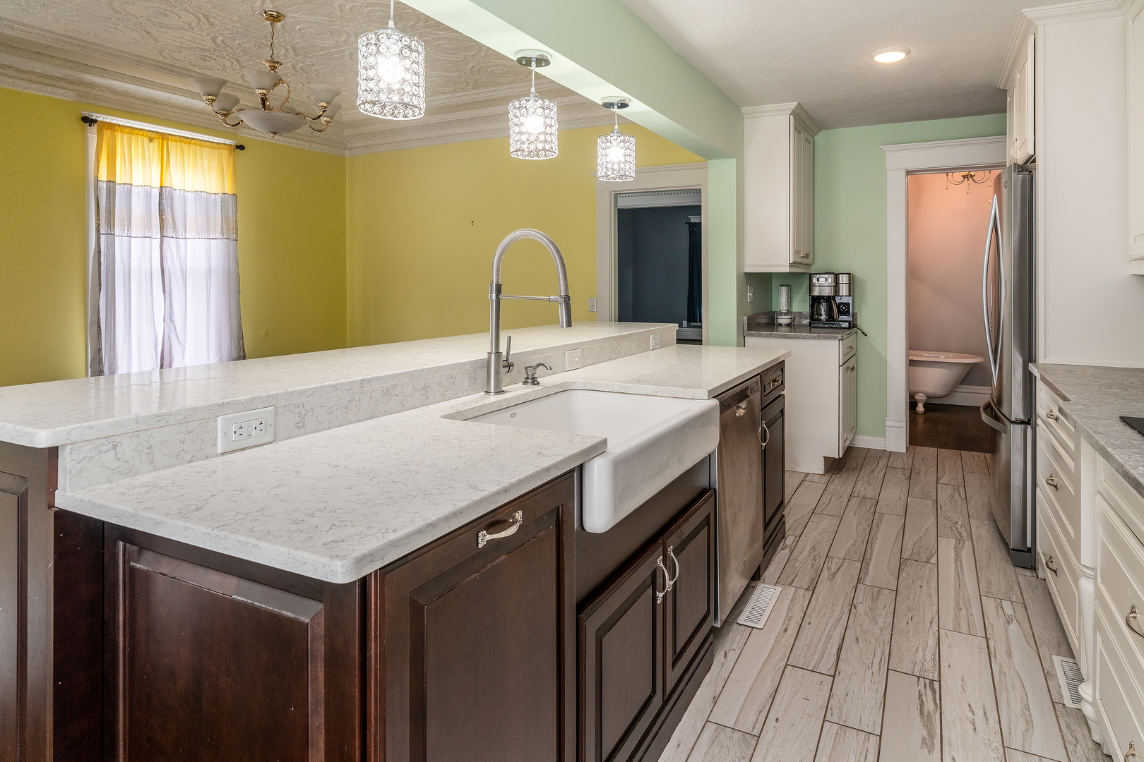 535 East Main Street Du Quoin, IL 62832 - Photo 17 of 75 a kitchen with a sink and wooden floor