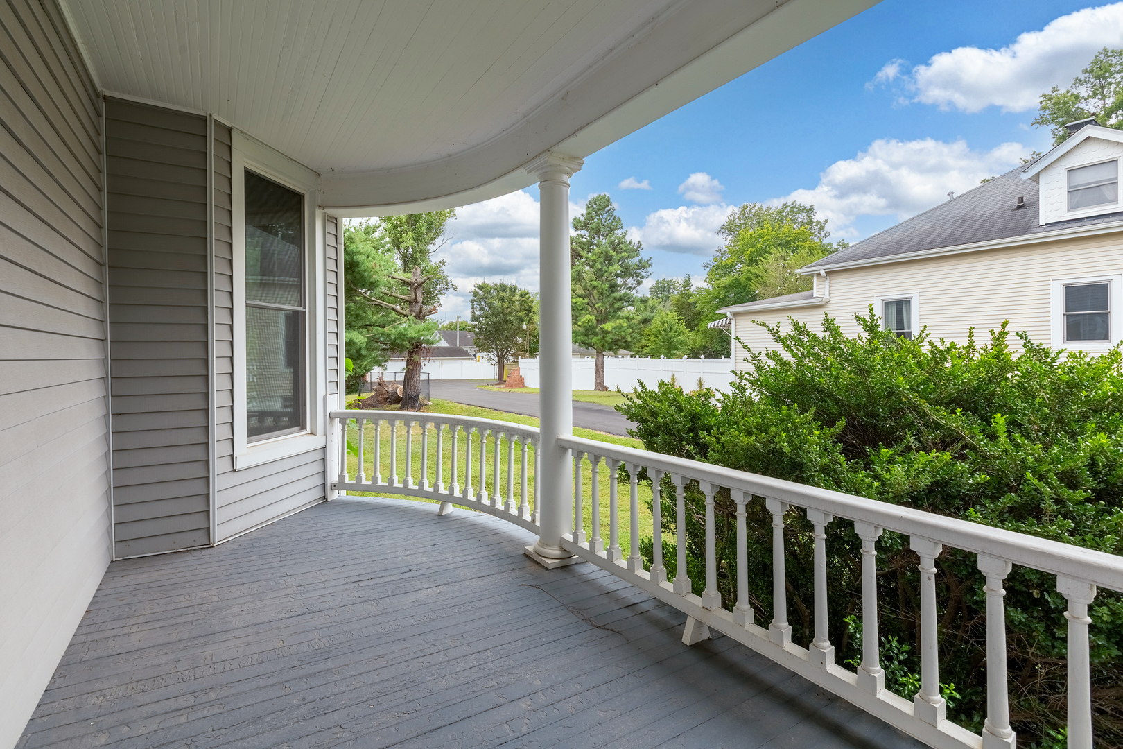 535 East Main Street Du Quoin, IL 62832 - Photo 51 of 75 a view of a balcony with lake view