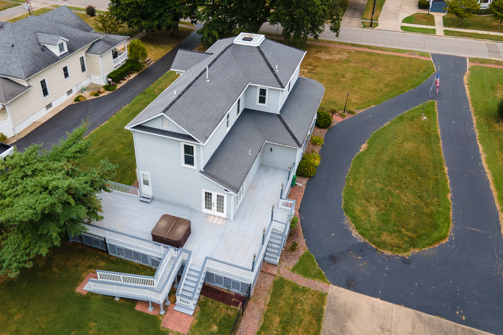 535 East Main Street Du Quoin, IL 62832 - Photo 71 of 75 an aerial view of a house with a swimming pool