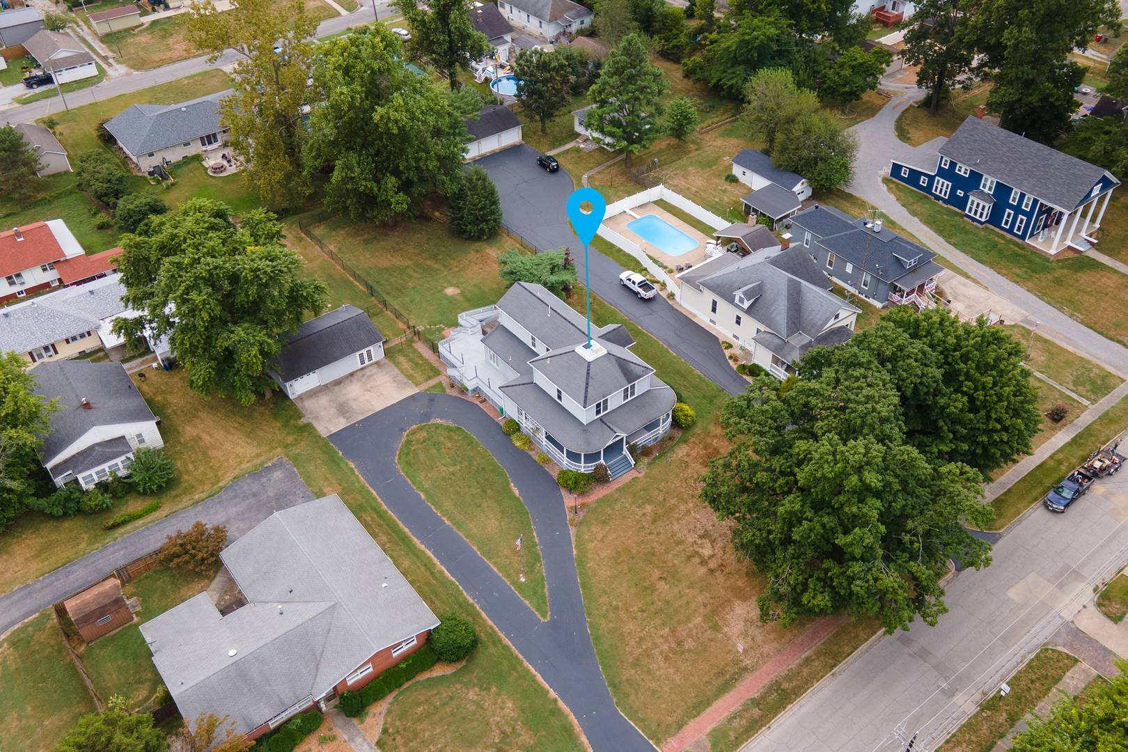 535 East Main Street Du Quoin, IL 62832 - Photo 75 of 75 an aerial view of a house having outdoor space
