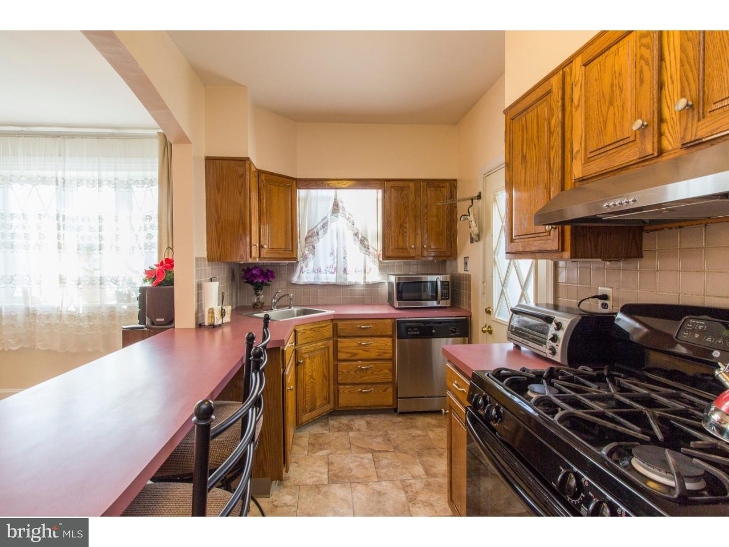 542 Rose Street Lansdowne, PA 19050 - Photo 12 of 25 Gallery Image 12