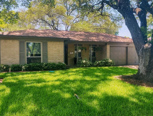 $2,350 | 4111 Hill Oak Drive, Houston, TX 77092