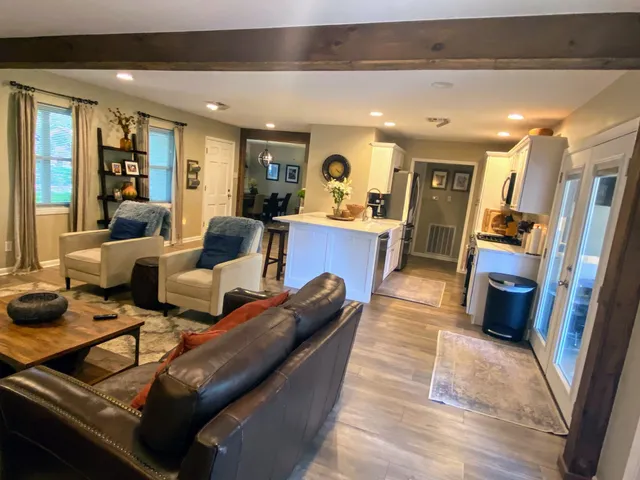 $2,350 | 4111 Hill Oak Drive, Houston, TX 77092