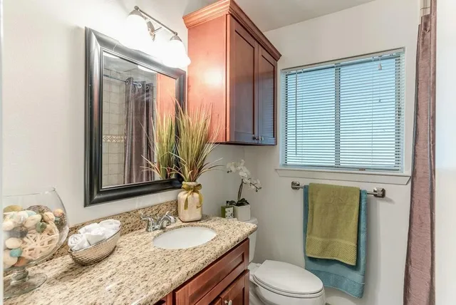 $2,350 | 4111 Hill Oak Drive, Houston, TX 77092