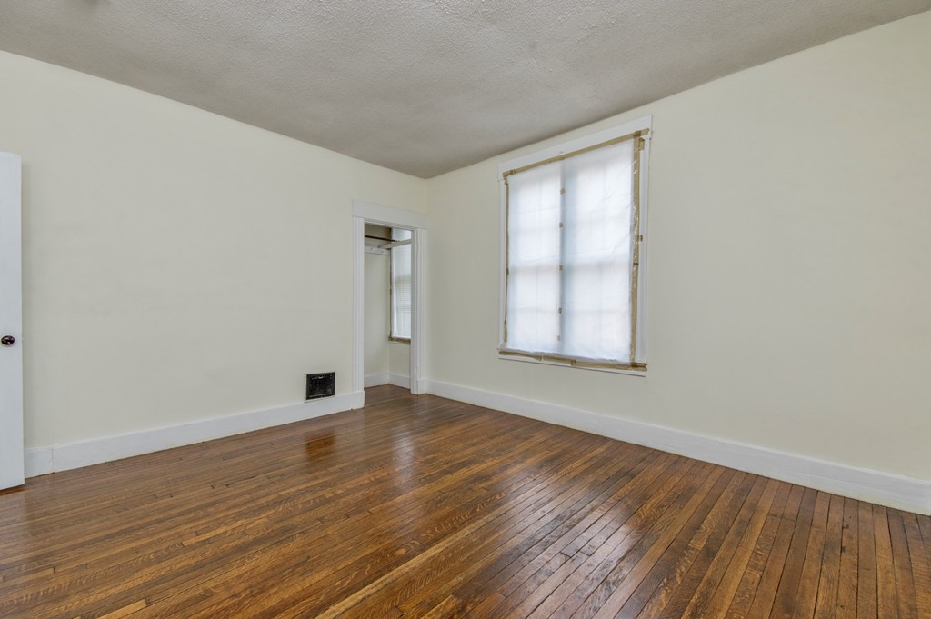 123 Mulberry Street Springfield, MA 01105 - Photo 19 of 40 Gallery Image 19