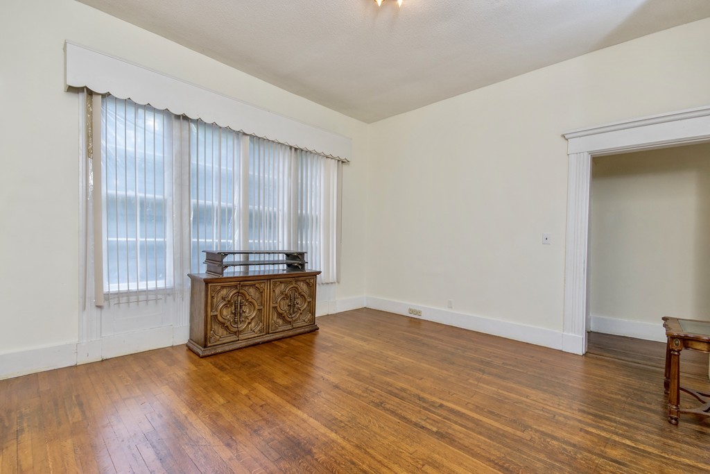 123 Mulberry Street Springfield, MA 01105 - Photo 20 of 40 Gallery Image 20