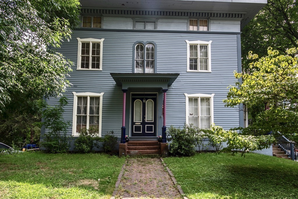 123 Mulberry Street Springfield, MA 01105 - Photo 2 of 40 Gallery Image 2