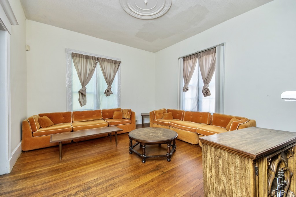 123 Mulberry Street Springfield, MA 01105 - Photo 25 of 40 Gallery Image 25