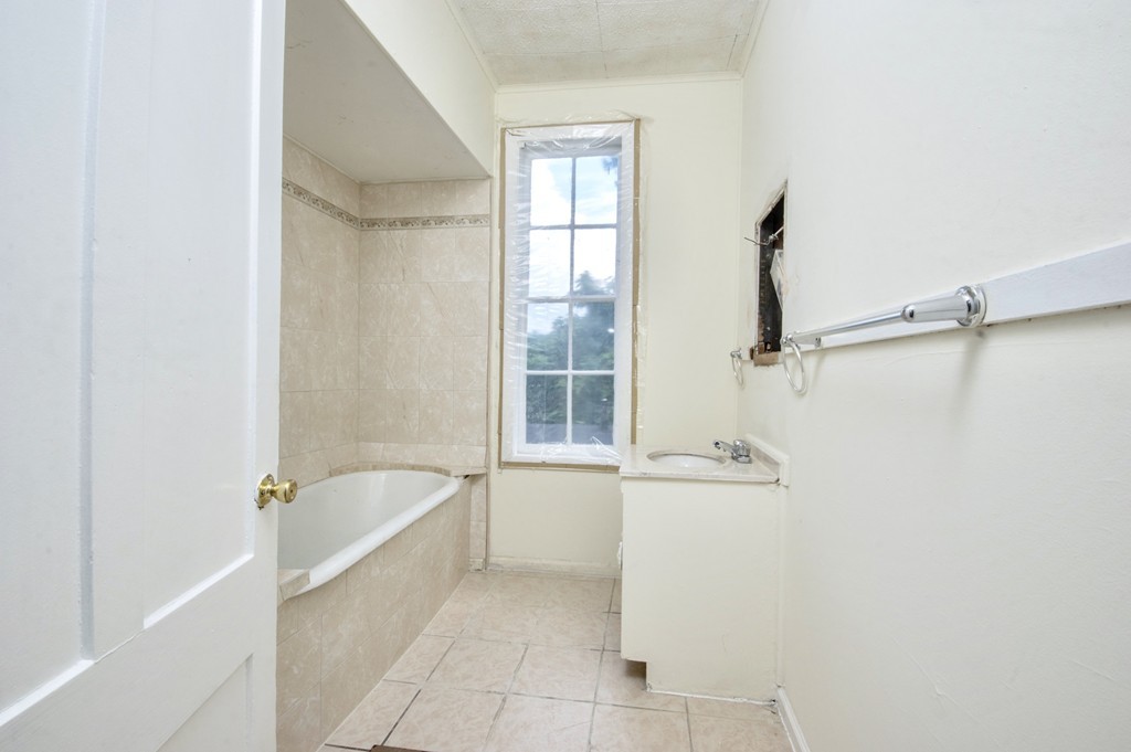 123 Mulberry Street Springfield, MA 01105 - Photo 26 of 40 Gallery Image 26