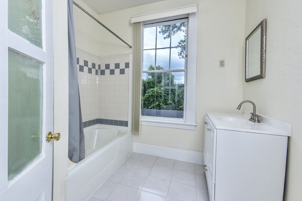 123 Mulberry Street Springfield, MA 01105 - Photo 27 of 40 Gallery Image 27