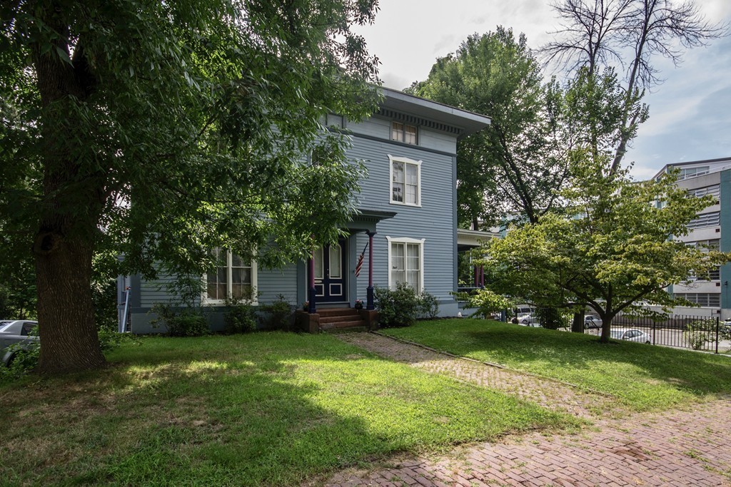 123 Mulberry Street Springfield, MA 01105 - Photo 3 of 40 Gallery Image 3