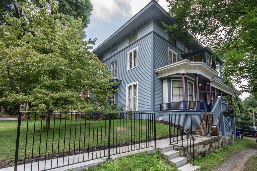 123 Mulberry Street Springfield, MA 01105 - Photo 6 of 40 Gallery Image 6