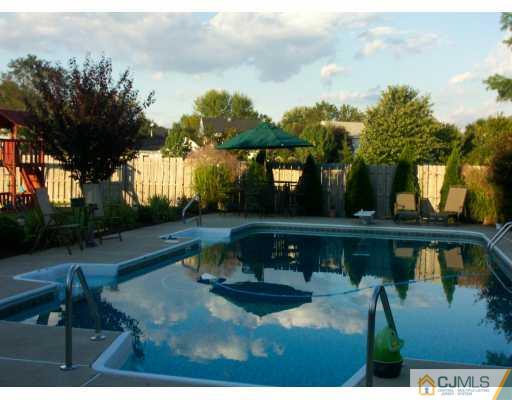28 Higgins Road Old Bridge, NJ 08857 - Photo 2 of 8 Gallery Image 2