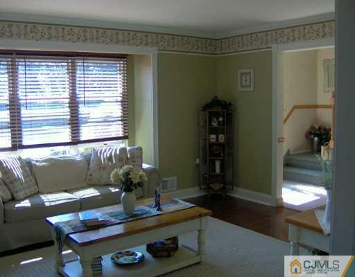 28 Higgins Road Old Bridge, NJ 08857 - Photo 5 of 8 Gallery Image 5