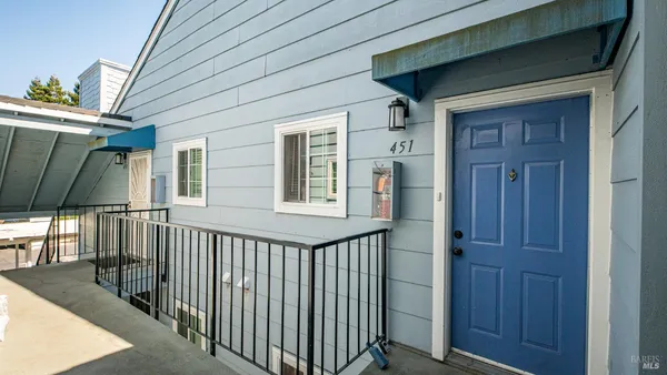 $240,000 | 451 Lighthouse Drive, Vallejo, CA 94590