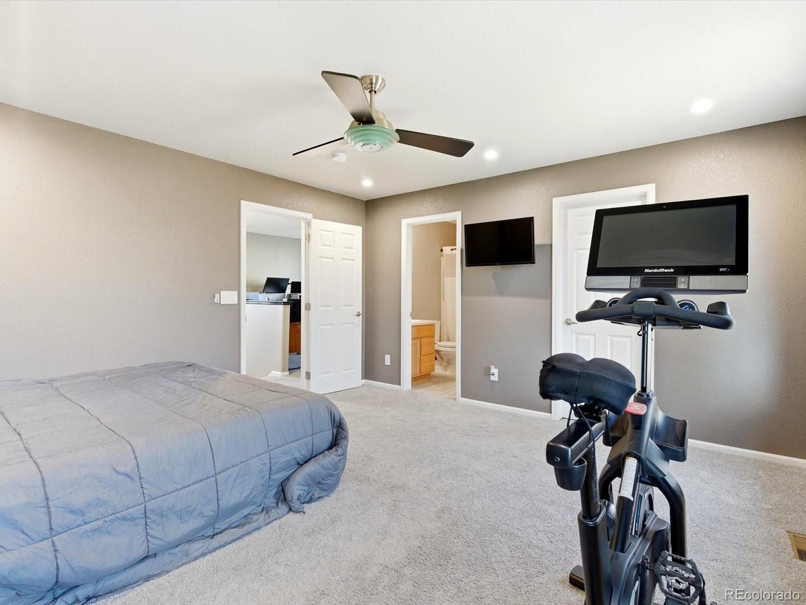 5414 South Rome Street Aurora, CO 80015 - Photo 18 of 41