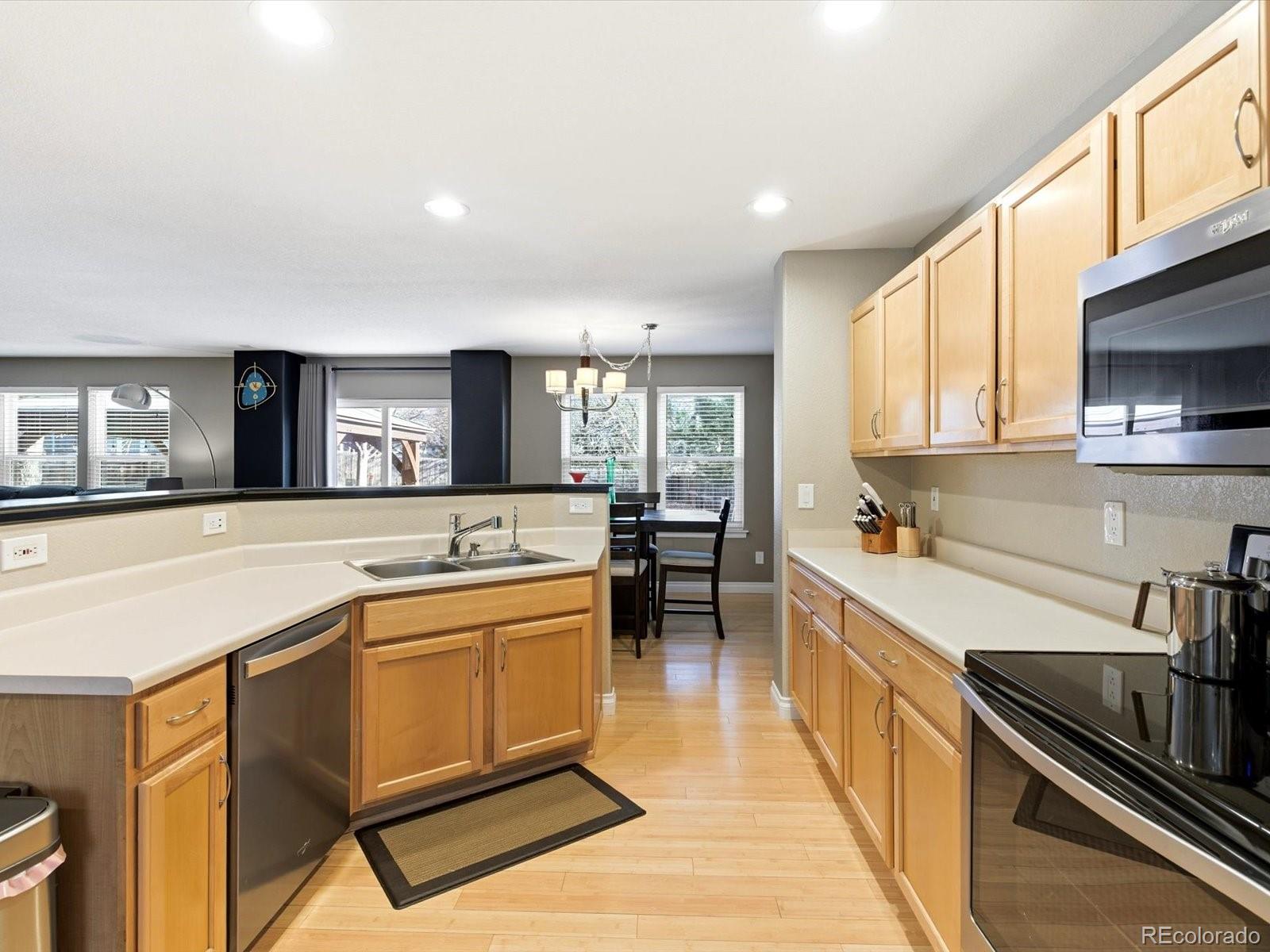 5414 South Rome Street Aurora, CO 80015 - Photo 3 of 41