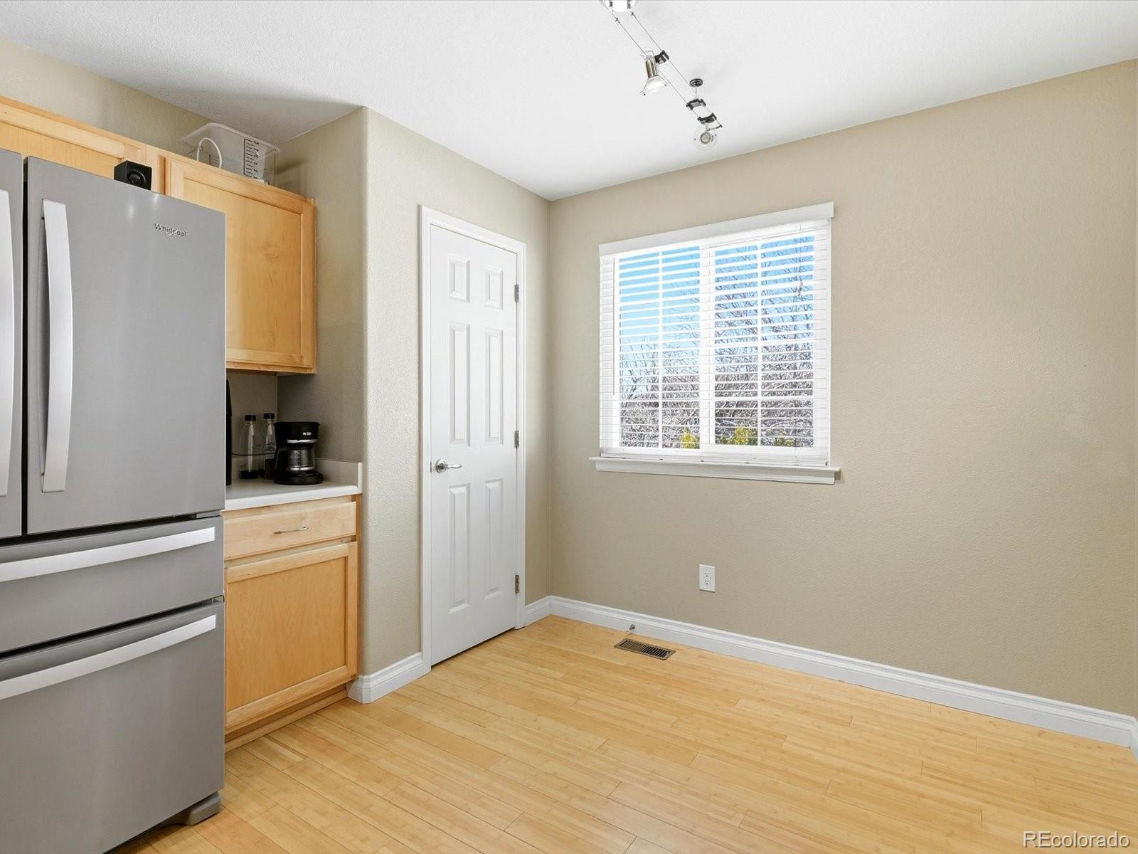 5414 South Rome Street Aurora, CO 80015 - Photo 7 of 41