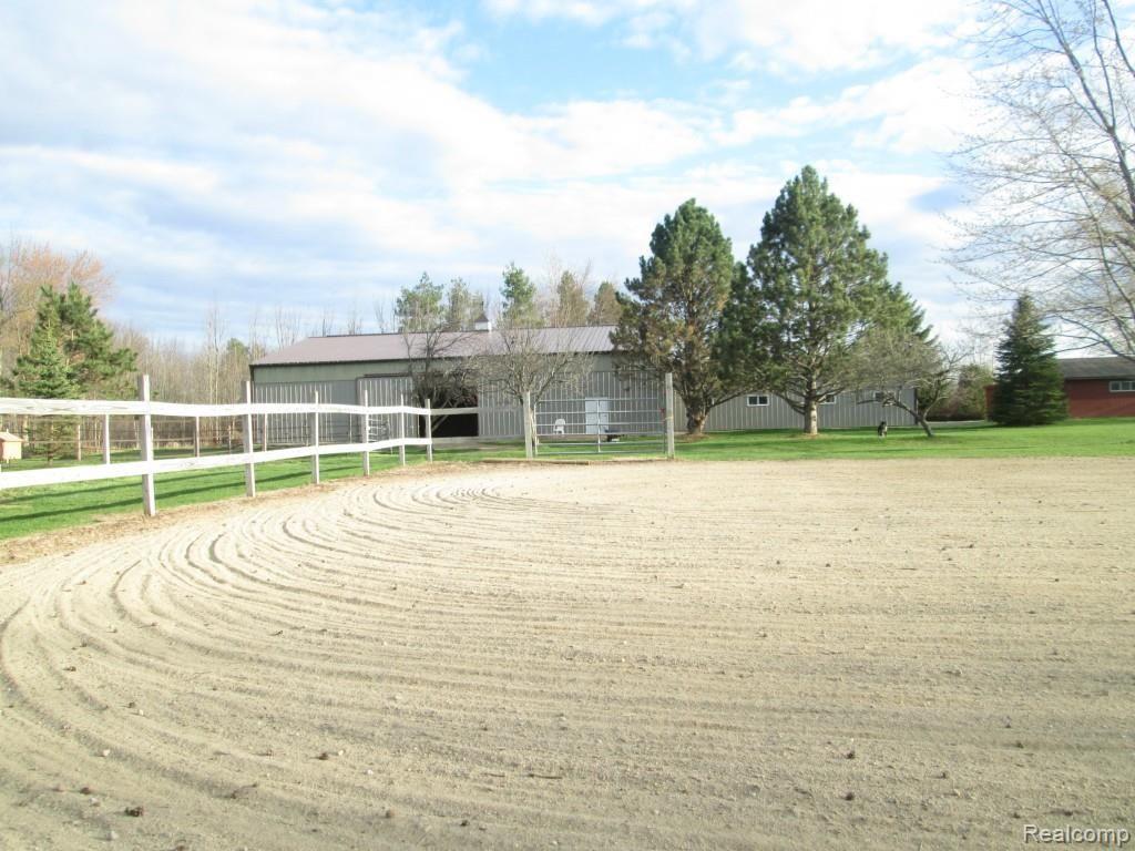 13087 Hogan Road Linden, MI 48451 - Photo 56 of 82 IMG_0707.jpg