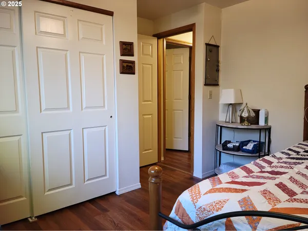 $375,000 | 1523 Northwest Thompson Way, Grants Pass, OR 97526