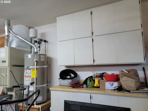 $375,000 | 1523 Northwest Thompson Way, Grants Pass, OR 97526