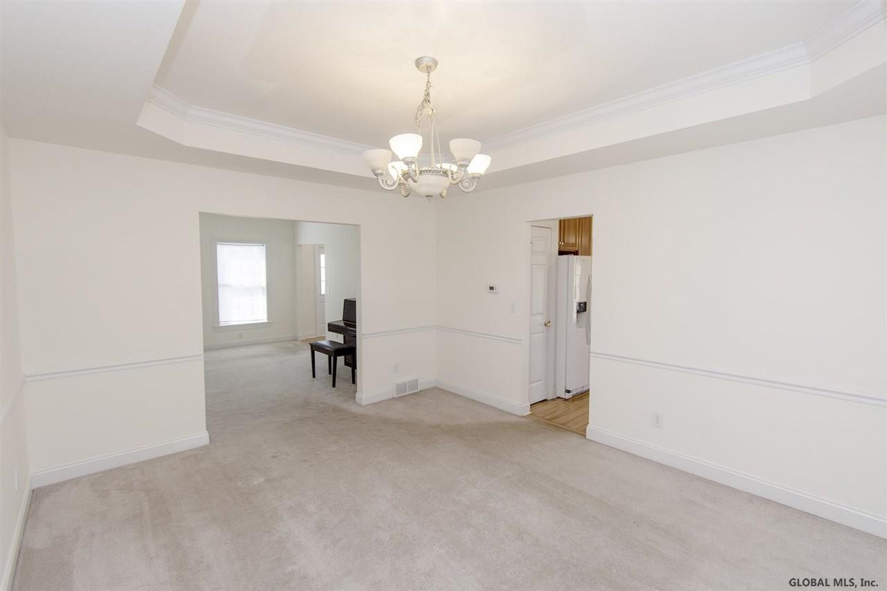 27 Dyke Road Colonie, NY 12110 - Photo 11 of 42 Photo 11