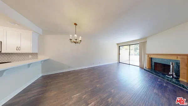 $2,800 | 3480 Barham Boulevard, Unit 109, Los Angeles, CA 90068