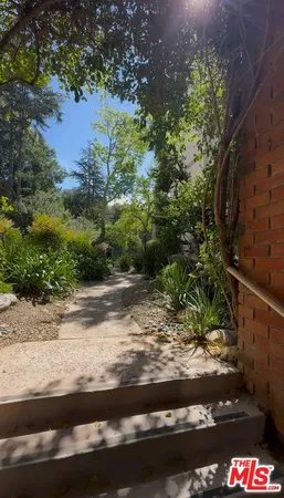 $2,800 | 3480 Barham Boulevard, Unit 109, Los Angeles, CA 90068