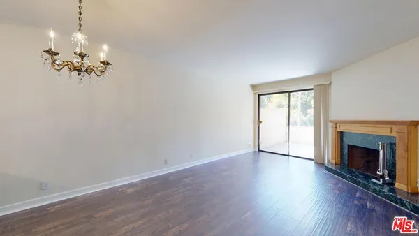 $2,800 | 3480 Barham Boulevard, Unit 109, Los Angeles, CA 90068