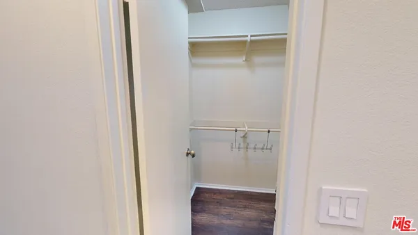 $2,800 | 3480 Barham Boulevard, Unit 109, Los Angeles, CA 90068