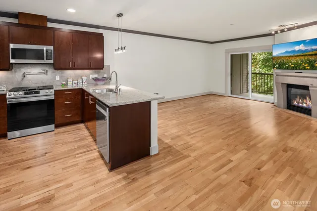 $700,000 | 18609 Southeast Newport Way, Unit 408, Issaquah, WA 98027