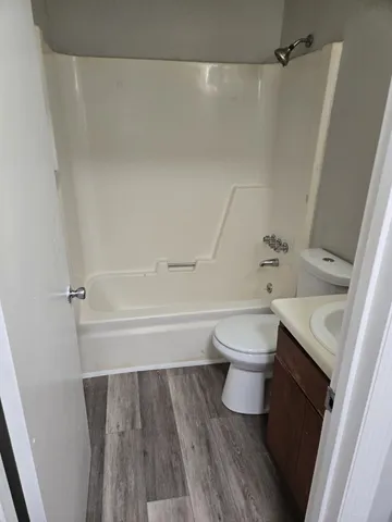 $1,395 | 1414 Oakhurst Drive, Unit 1414, Nashville, TN 37216