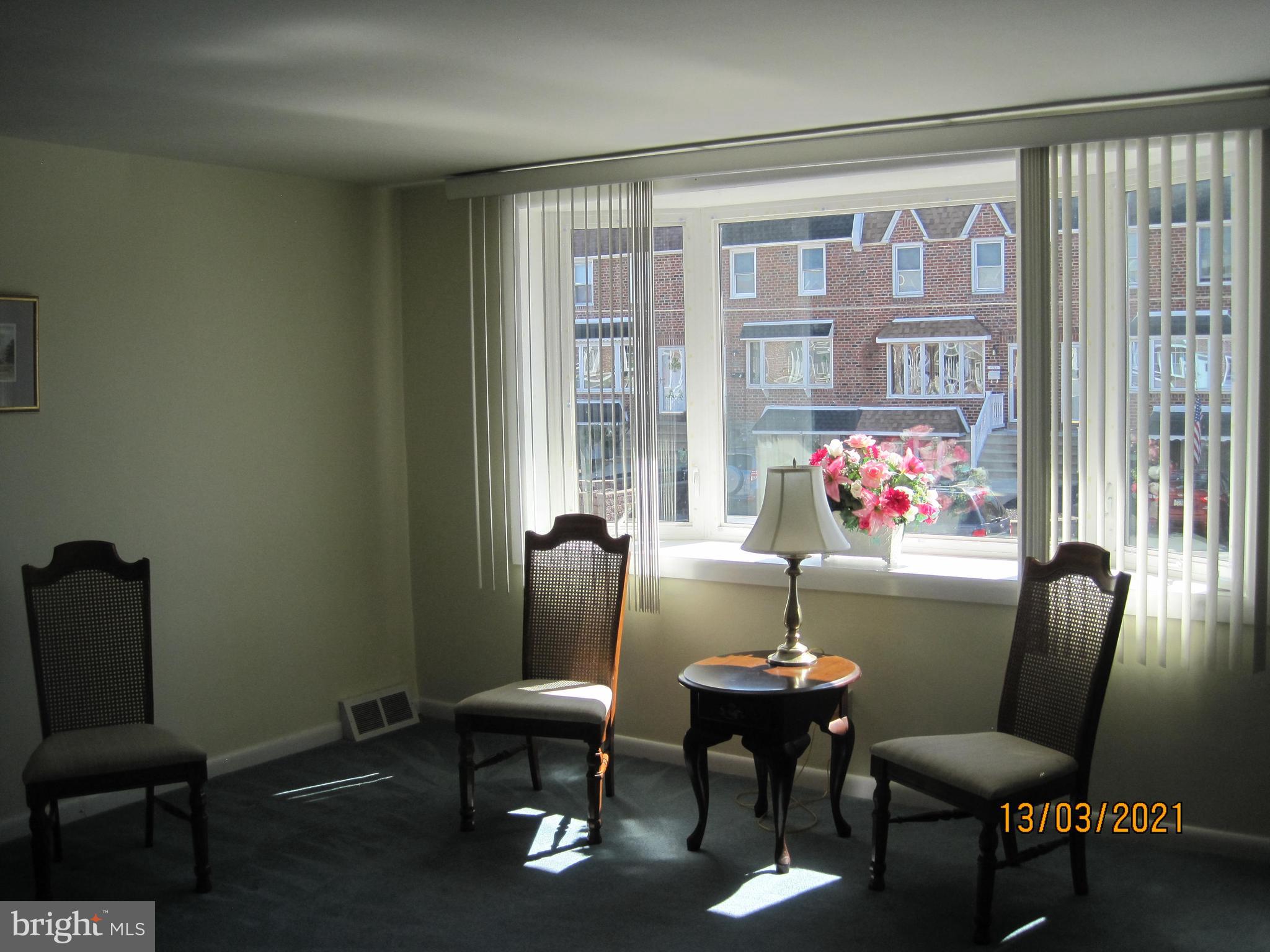 11722 Denman Road Philadelphia, PA 19154 - Photo 3 of 21 Living Room