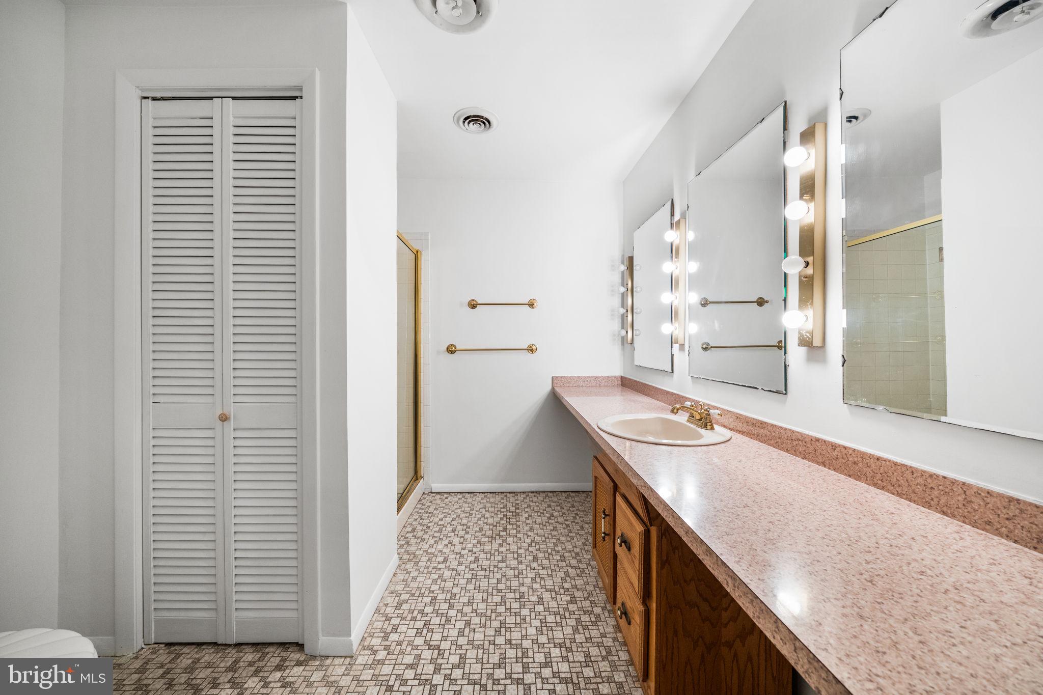 28012 Barnes Road Monrovia, MD 21770 - Photo 5 of 37