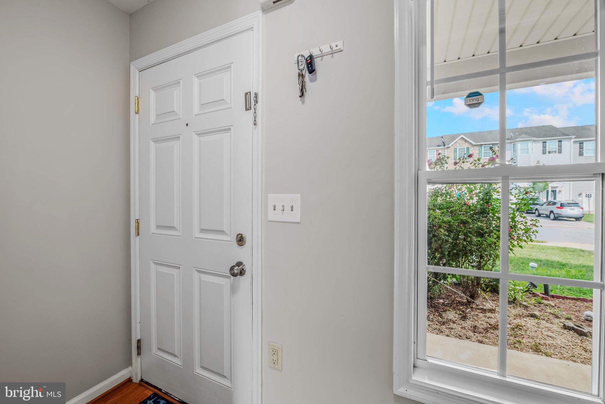 84 Fuzzy Tail Drive Ranson, WV 25438 - Photo 6 of 36 Foyer