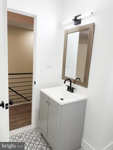 $1,650 | 5533 Chester Avenue, Unit 2, Philadelphia, PA 19143