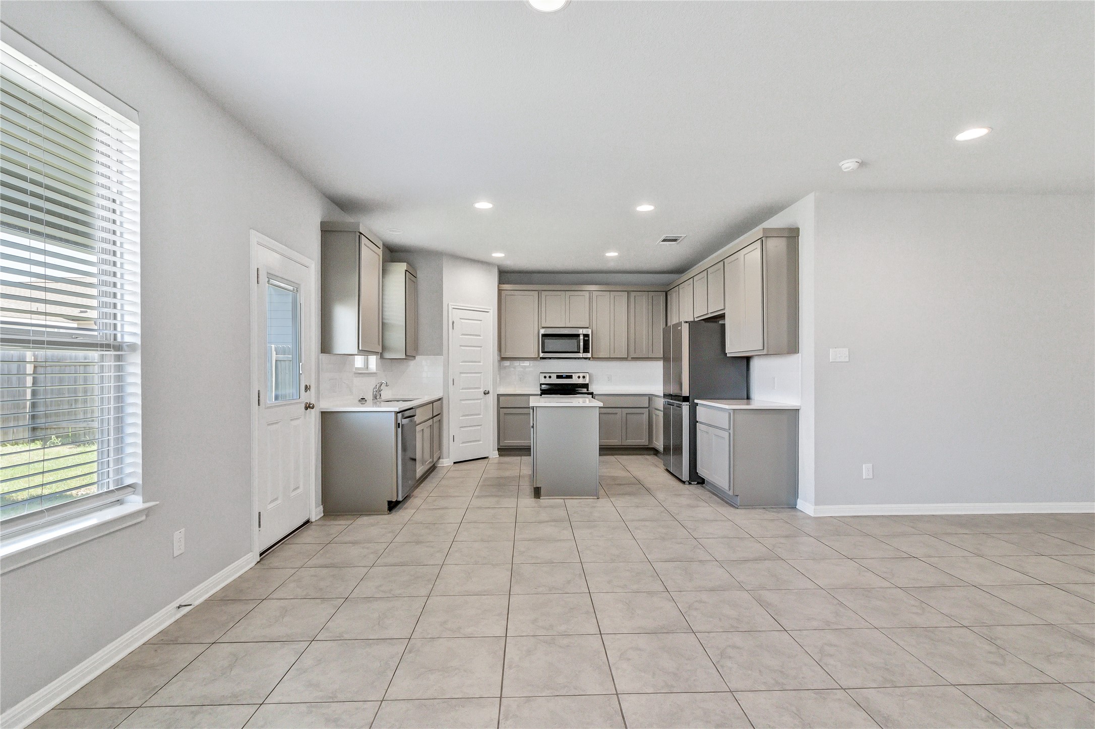 128 Old Stagecoach Road Jarrell, TX 76537 - Photo 28 of 35 Gallery Image 28