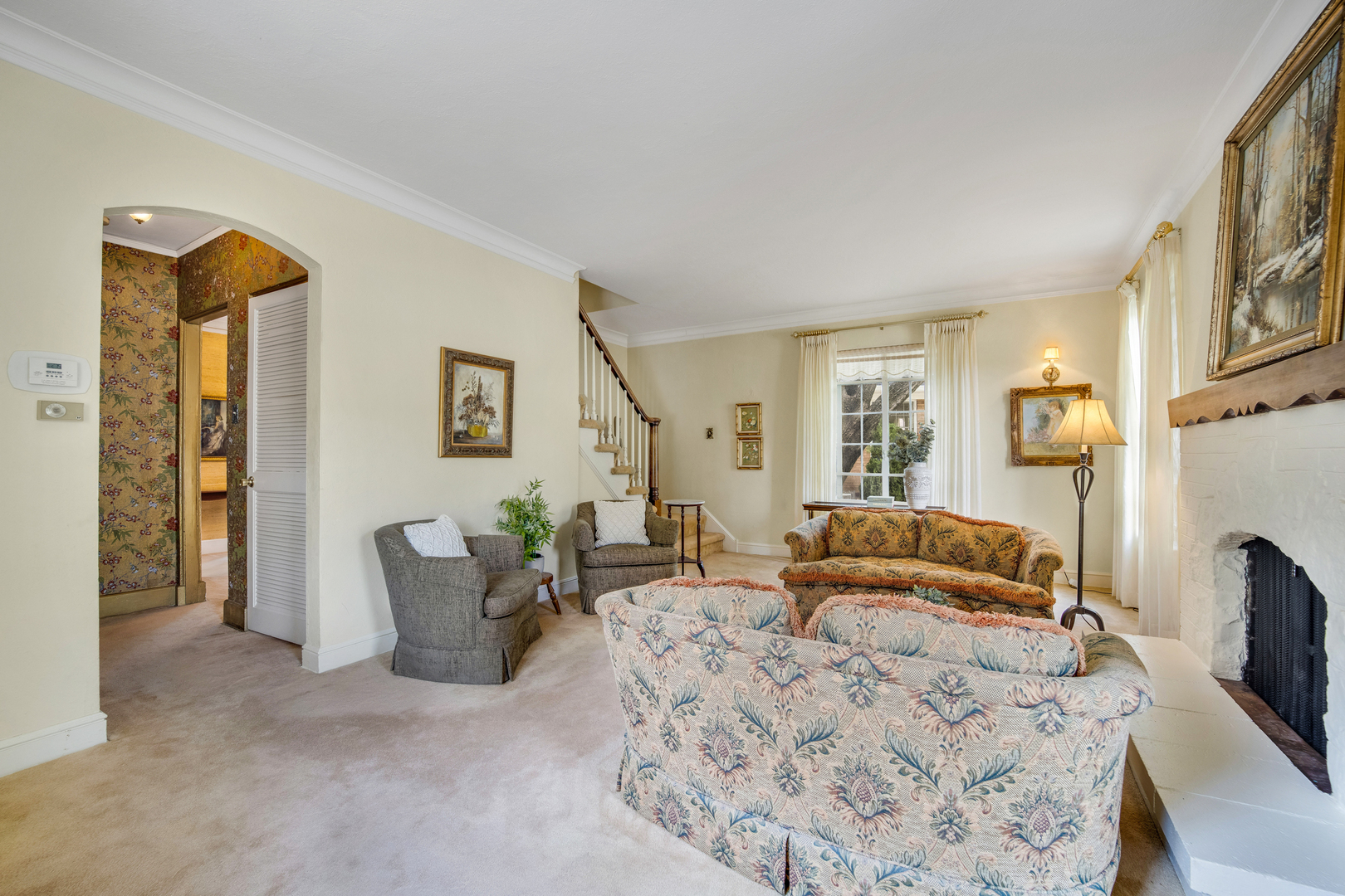 141 North Delaplaine Road Riverside, IL 60546 - Photo 5 of 19 a bedroom with furniture and a couch