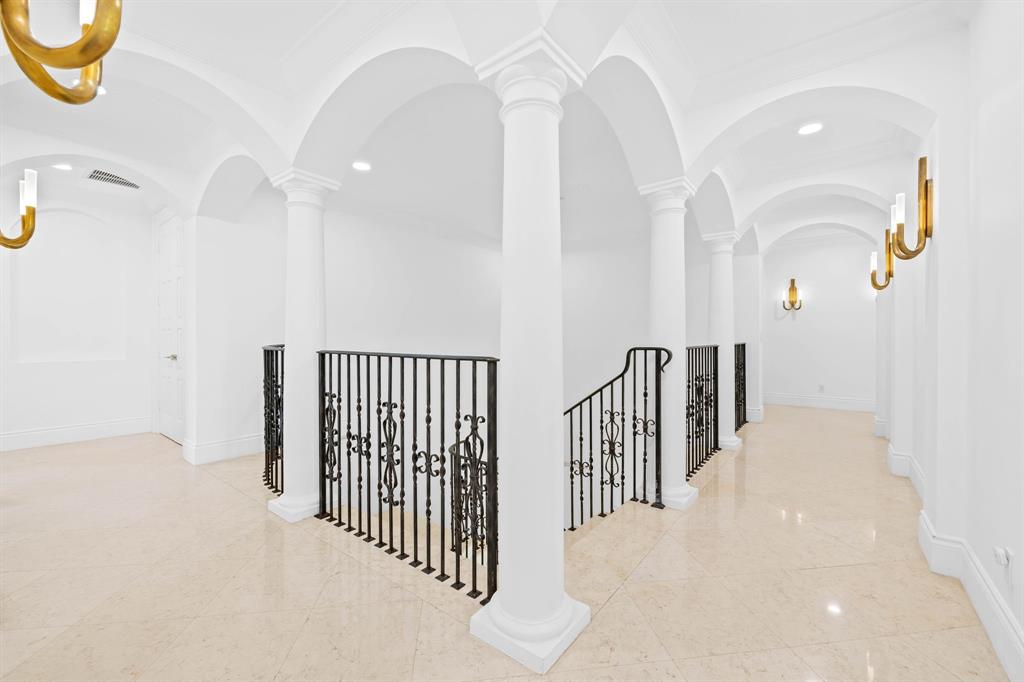 861 Nafa Drive Boca Raton, FL 33487 - Photo 33 of 54 a view of a hallway with entryway