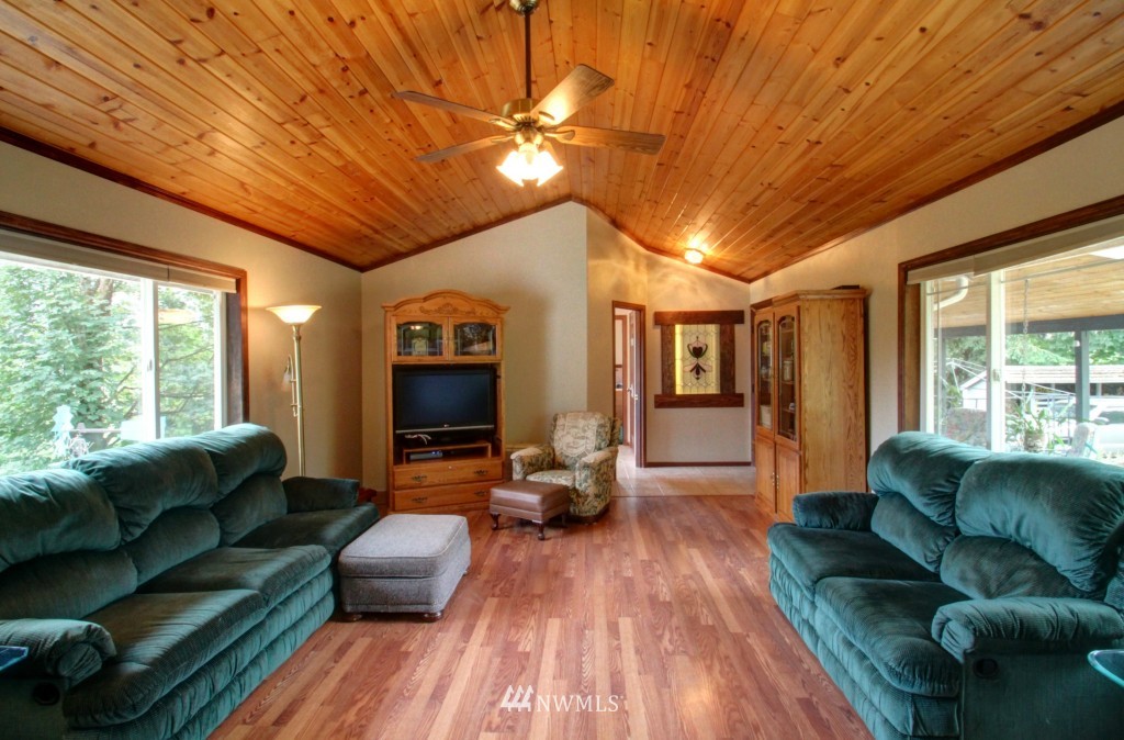 14503 Whiteman Road Gold Bar, WA 98251 - Photo 4 of 19 Gallery Image 4