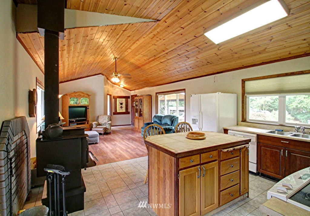 14503 Whiteman Road Gold Bar, WA 98251 - Photo 6 of 19 Gallery Image 6