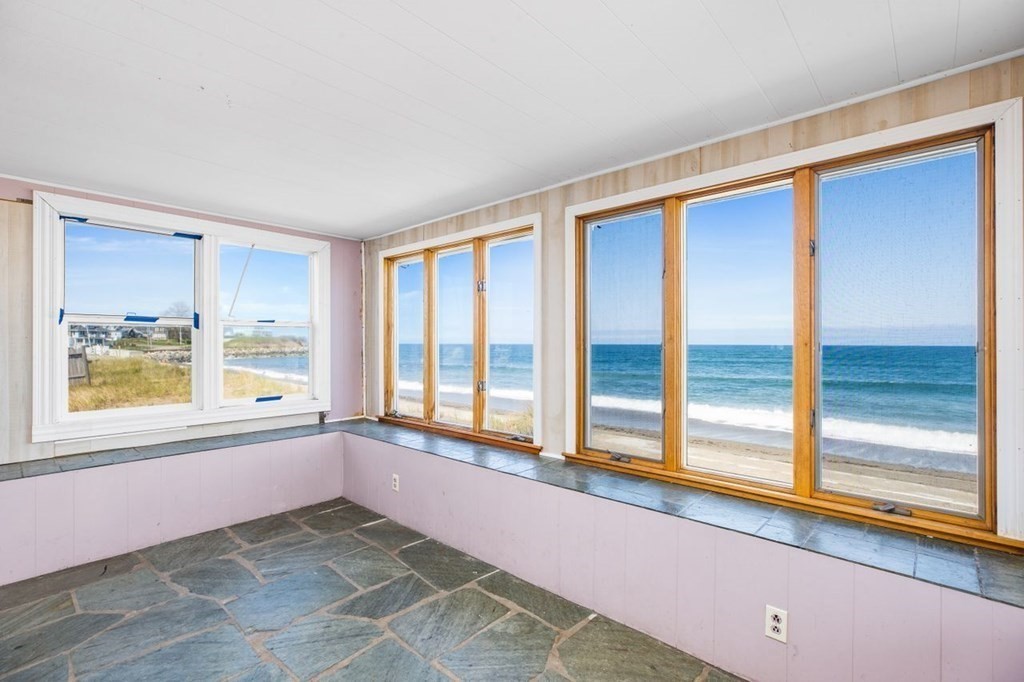 126 Edward Foster Road Scituate, MA 02066 - Photo 4 of 27 Gallery Image 4