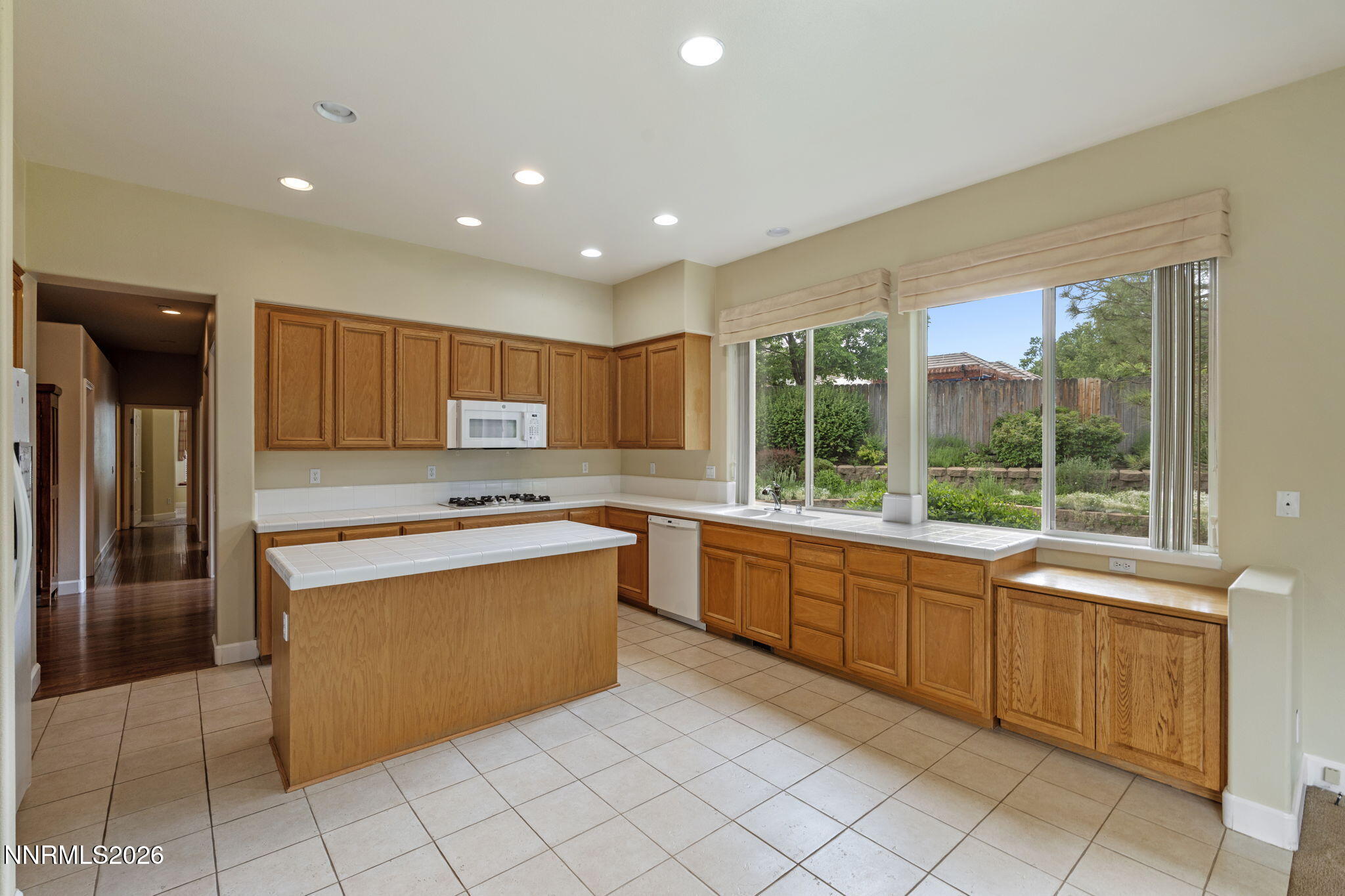 2048 St George Way Carson City, NV 89703 - Photo 15 of 47 19-web-or-mls-DSC09892