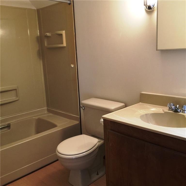 14 Cliff Road Gray, ME 04039 - Photo 4 of 35 Main Bath is on the first floor. ...