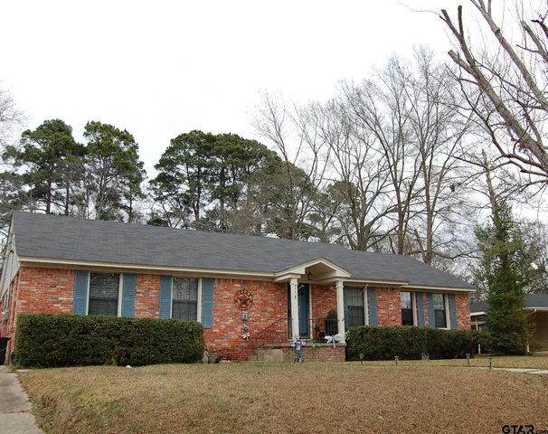 $189,900 | 718 North Street, Gilmer, TX 75644