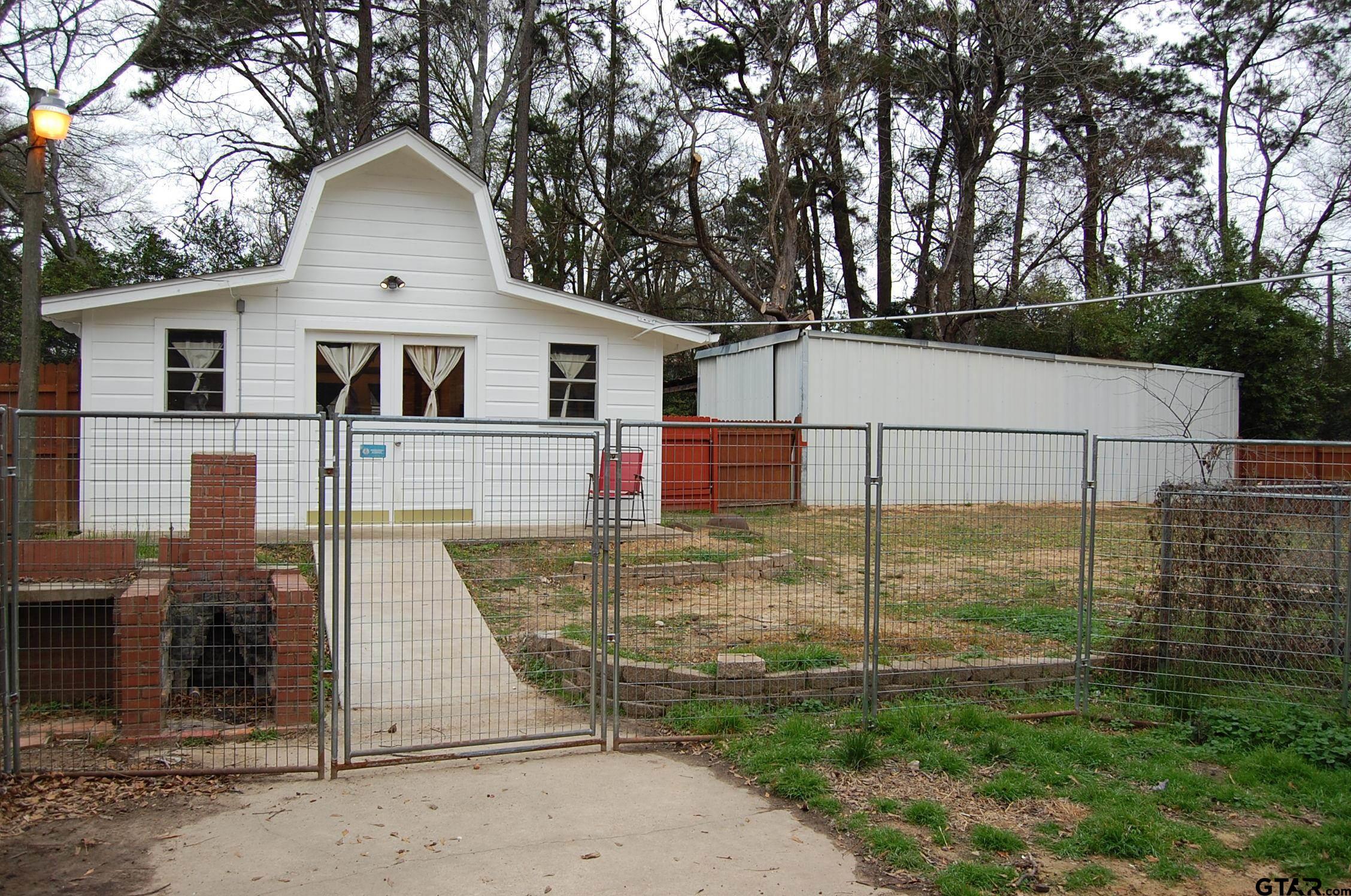 718 North Street Gilmer, TX 75644 - Photo 17 of 23